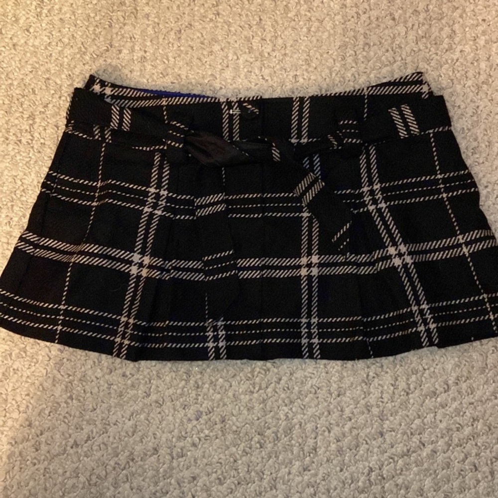 American Eagle size 14 black plaid wool skirt